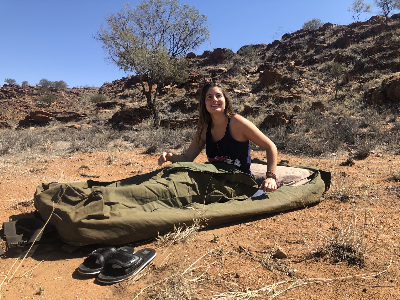 backpacker tours uluru